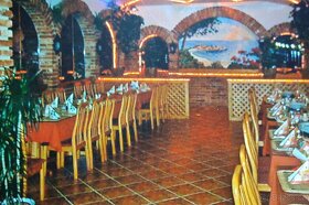 Pronájem ubytování a Restaurace ,sklad, obchod, kancelář. - 4