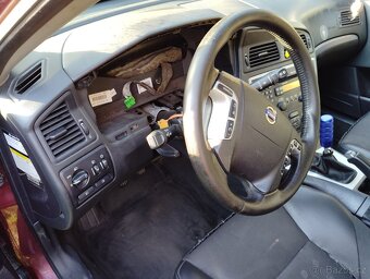 Volvo v70 - 4