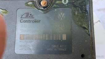 VW T5 - ABS 7H0 907379 G , 7H0 614 11G - 4