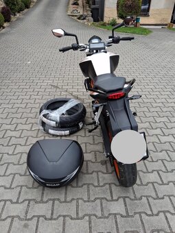 KTM 390 Duke - 4