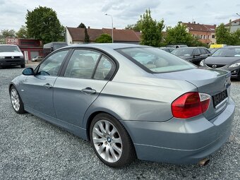BMW 320D e90 120kW Xenony - 4