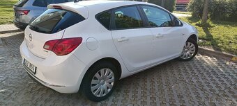 Prodám Opel Astra J 2014 - 4