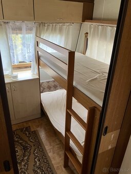 Karavan jako zahradní chatka - 4