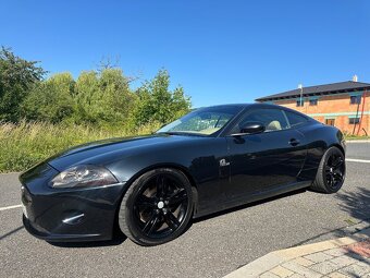 Jaguar XK 4,2 V8 automat / padla / black / slušný stav - 4