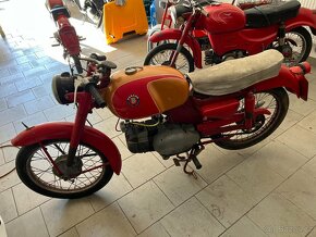 Motobi Catria 175 - 4