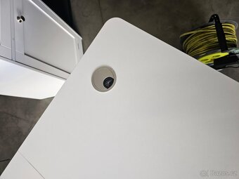Nový elektrický výškově nastavitelný PC stůl s pamětí výšky - 4