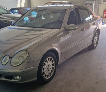 Mercedes 200 - W 211, Model 2004, Benzin & LPG - 4