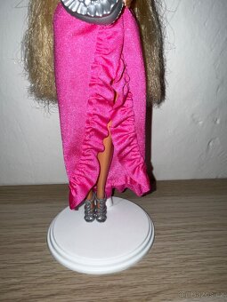 Barbie twirly curls - 4