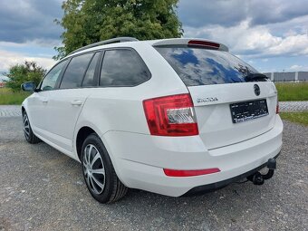 Škoda Octavia kombi 2,0TDi 110kW 4x4 AUTO A/C - 4