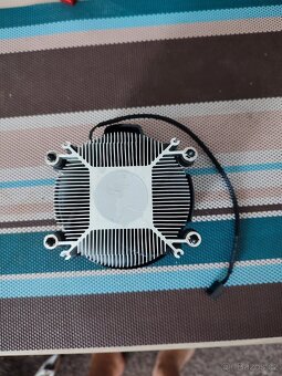 AMD Ryzen 5 3600 - 4