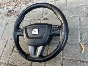Volant Seat - 4