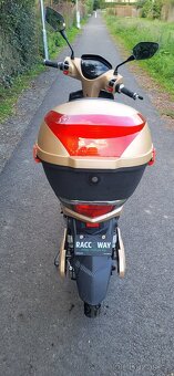 Prodám El.skútr Racceway City Nové baterie - 4