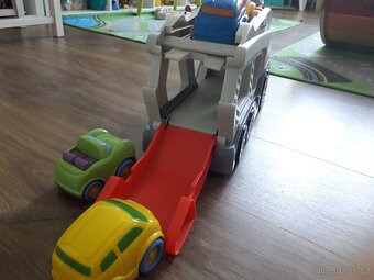 Auto větší cca 40cm/přepravník 4 autíčka - 4