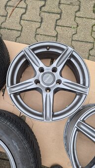 Disky BMW Dezent 7J R16 5x120 ET35 - 4
