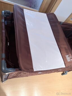 Cestovní postýlka - 4