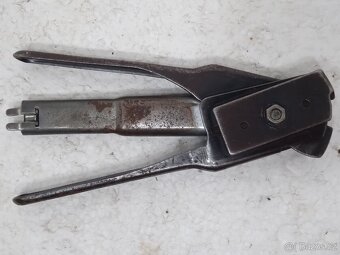 Bostitch - retro kroužková sponkovačka OK stav - 4