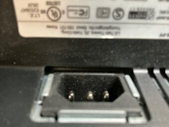 19” LCD LG monitor W1943S - 4