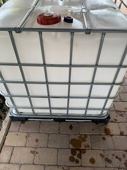 Nádrž na vodu 1000l - vyčištěný IBC kontejner - 4