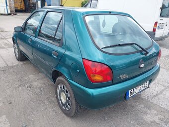Ford Fiesta - 4