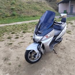 Suzuki Burgman 400 - 4