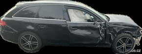 Prodám náhradní díly audi a4 b8 - 4