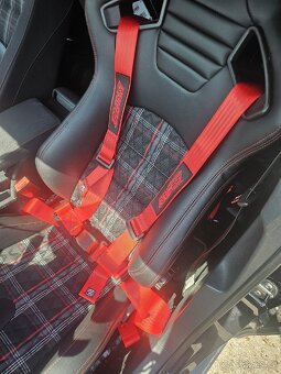 Volkswagen golf mk6 GTI VI - 4