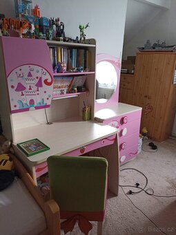 Dětský psací stůl a komoda se zrcadlem - 4