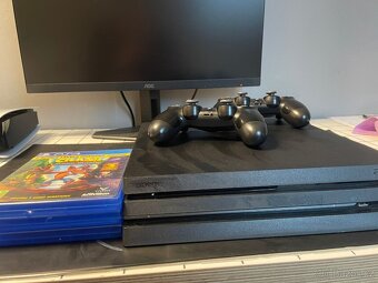 Playstation 4 pro - 4