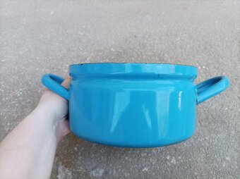 Smaltovaný modrý hrnec, průměr 20 cm - 4
