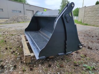 Kvalitní multifunkční lopata klapačka 4v1 s euro uchycením - 4