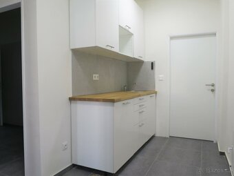 Nebytová jednotka, Chrudim - centrum, 26m2 - 4