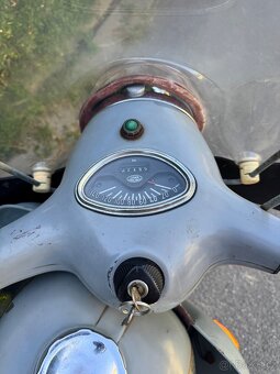 jawa 250/599 - 4