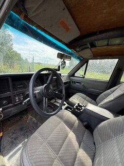 Jeep cherokee - 4