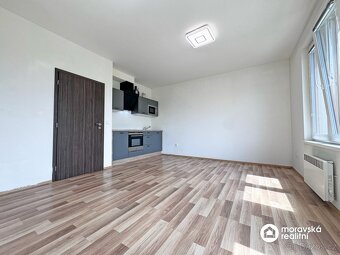 Prodej bytu 2+kk se zahrádkou v obci Lavičky - 4