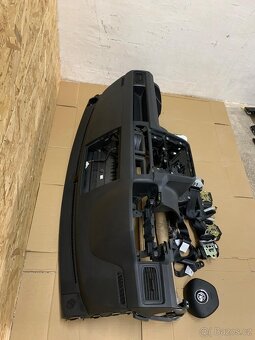 Airbagová sada Volkswagen Caddy s originální deskou demontáž - 4
