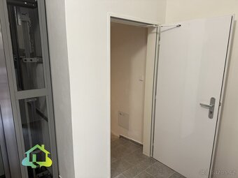 Pronájem skladu 5,6m2, Praha 1 ul. Školská, ev.č. 00818 - 4