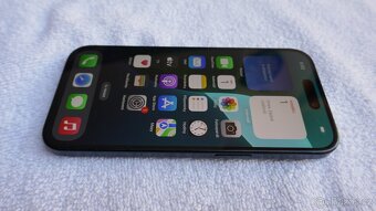 Apple iPhone 15 256GB Black - 4