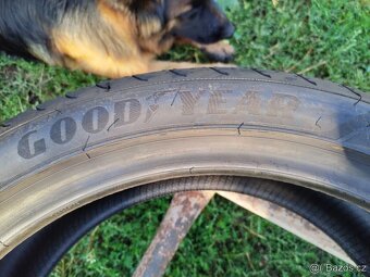 245/40/19 letni pneu GOODYEAR 245/40 R19 - 4