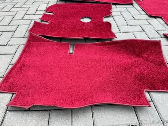 Volha Gaz 24, nové koberce - 4