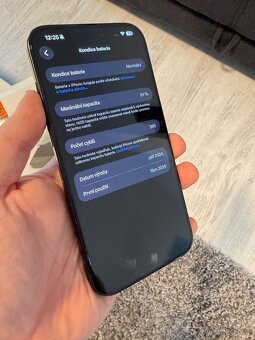 iPhone 16 Pro Max 512gb + prislusenstvi - 4