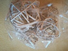 Vánoční dekorace - proutěné koule - 4