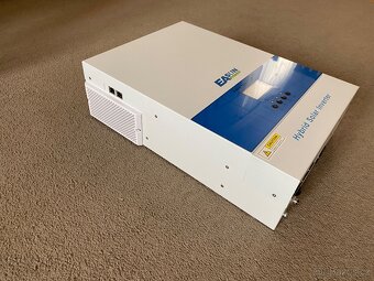 Hybridní měníč napětí střídač 5.6kw MPPT 48V NOVÝ - 4