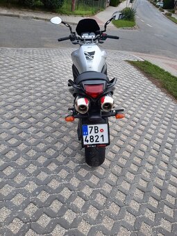Yamaha FZ6 N S2 - 4