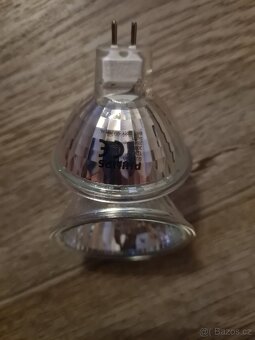 Prodám halogenové žárovky GU5.3 na 12V - 4