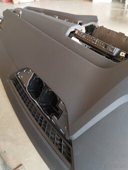 Airbagové sady Škoda Octavia 4 lišta, bez, Head Up, 8", 10 - 4