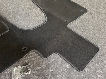 Koberce do VW Transporter 6.1 - 4