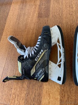 ⛸️ CCM Tacks AS-V Pro – profi hokejové brusle vel. 45.5 (EU) - 4