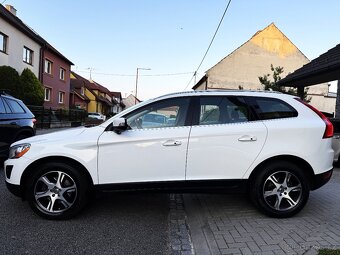 VOLVO XC60 2.4D4 AWD BIXENON,KŮŽE,PANORAMA,KAMERA, - 4