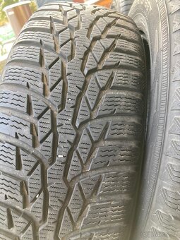 Prodám zimní pneu 185/65/R15 - 4