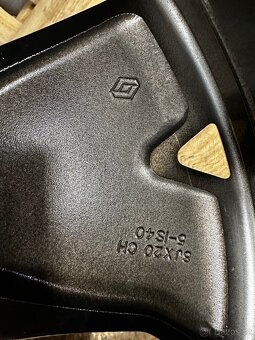 Alu kola 5x114.3 r20 (ren20) - 4